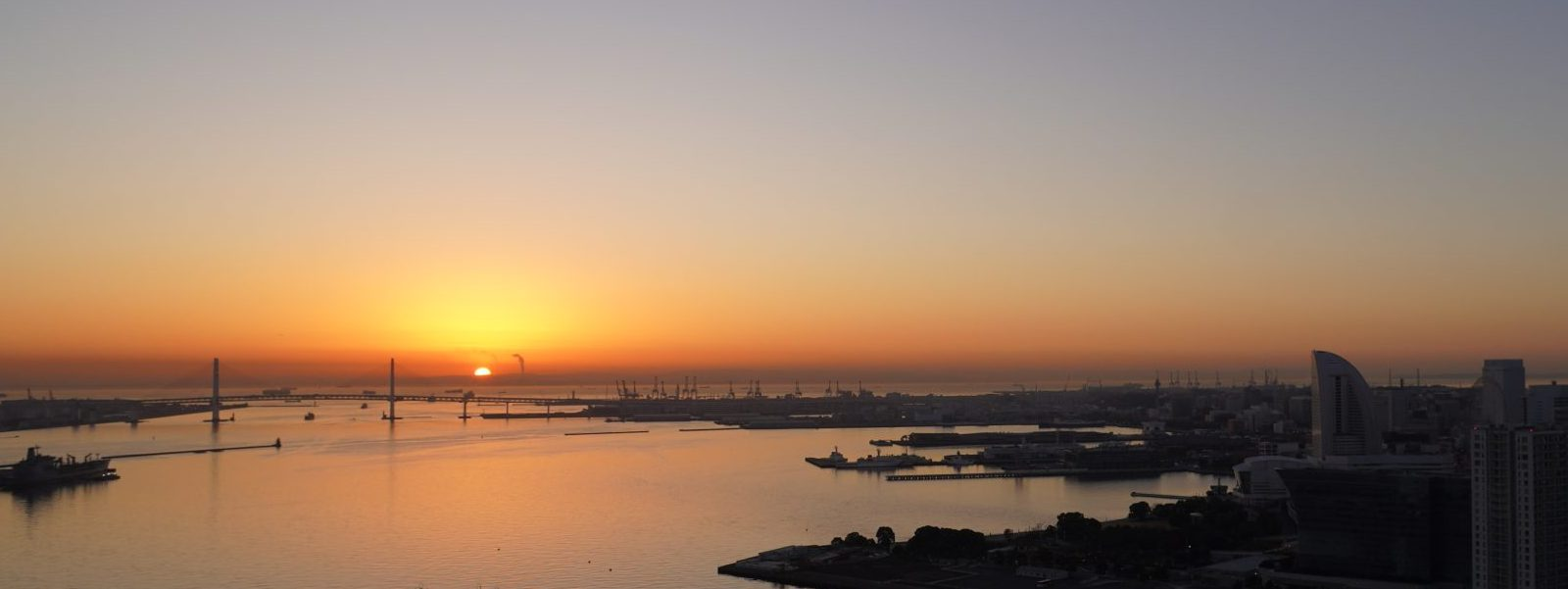 横浜の夕景